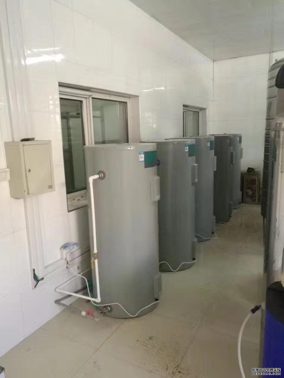 OTT歐特 容積式300升3KW電熱水器